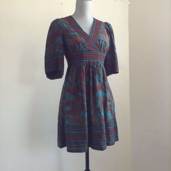 Betsey Johnson Dresses & Skirts - BETSEY JOHNSON V-NECK EMPIRE WAIST PRINT GREEN SHORT MINI DRESS 3/4 LONG SLEEVE